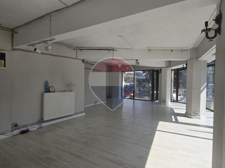 Spațiu comercial, de 230 mp, în Gara de Nord