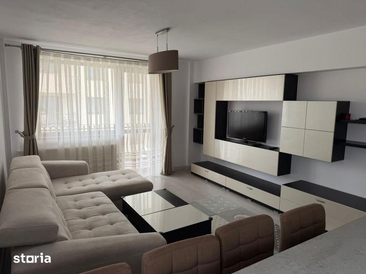 Apartament cu 3 camere decomandat, mobilat în Tolstoi