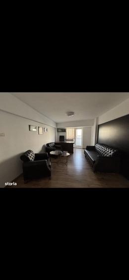 Apartament cu 4 camere decomandat, mobilat în P-ța Alba Iulia