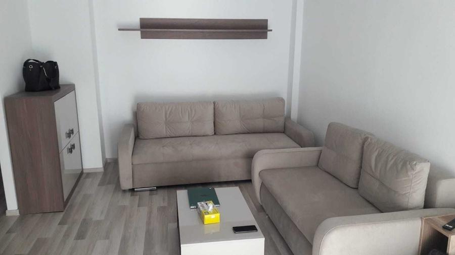 Apartament cu 3 camere decomandat în Bere