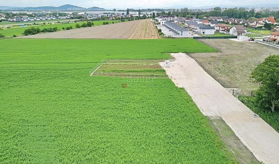 Teren Construcții intravilan de 800 mp, în Bartolomeu