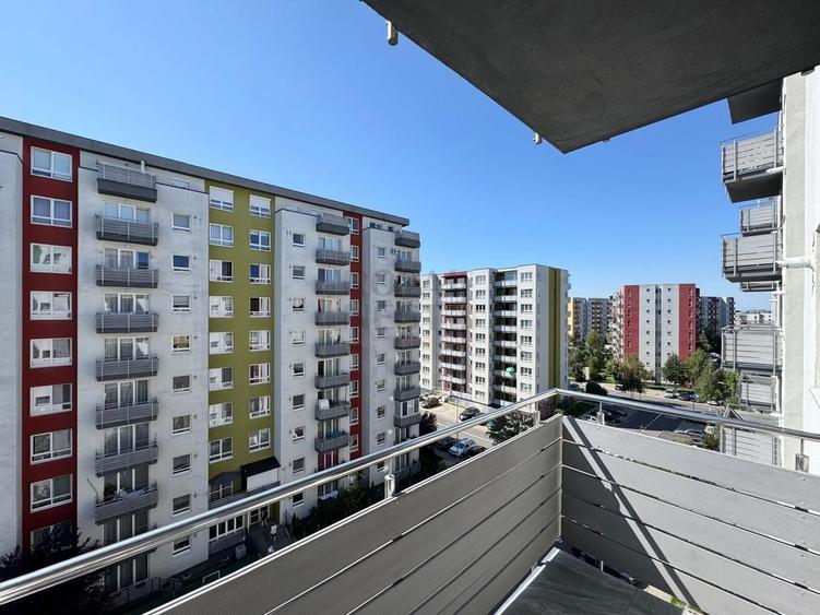Apartament cu 2 camere decomandat în Avantgarden