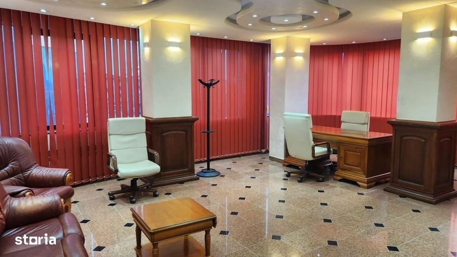 Spațiu comercial, de 1,139 mp, în Dămăroaia