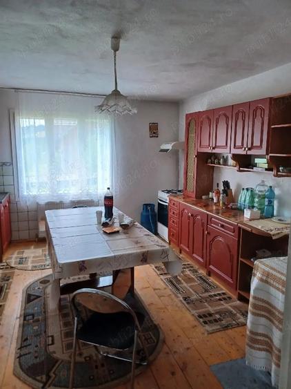 Casă cu Teren 3536 Mp în Coșna