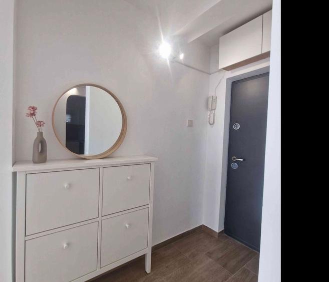 Apartament cu 3 camere decomandat în Sala Palatului