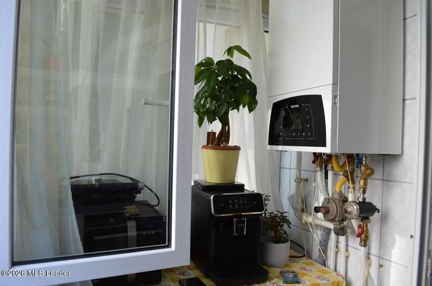 Apartament cu 3 camere decomandat, mobilat în Popa Șapcă