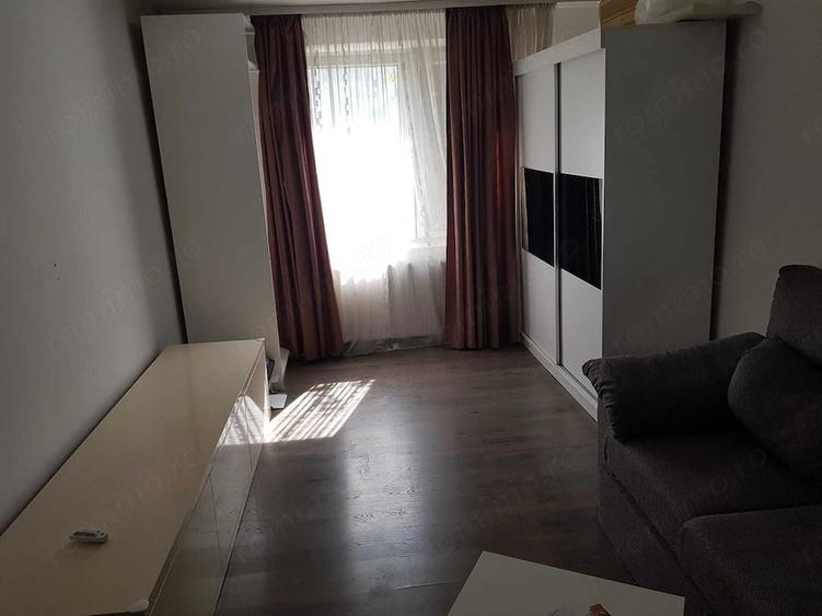 Apartament cu 2 camere decomandat în Sebastian