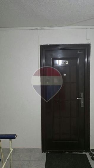 Apartament cu 2 camere decomandat, mobilat în Brâncoveanu