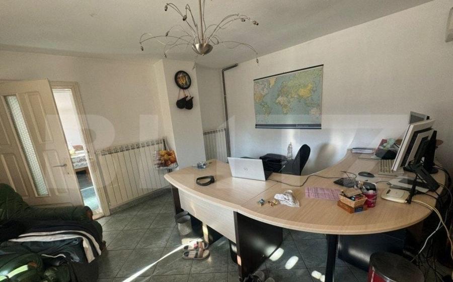 Casă cu 3 camere în Central