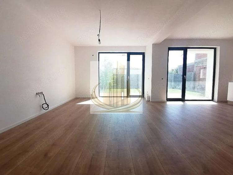 Casa aproape de scoala, gradinita, liceu, 4 camere, asfalt, toate utilitatile - 1
