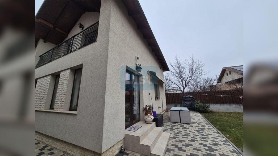 Casă cu 4 camere cu Canalizare în Someșeni