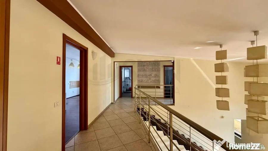 Apartament cu 6 camere decomandat în Dorobanți