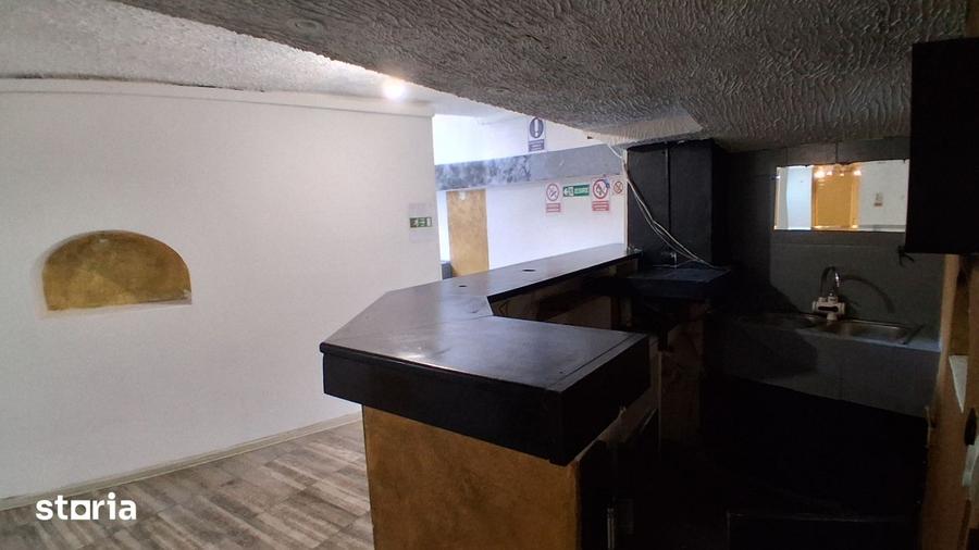 Spațiu comercial, de 100 mp, în Ultracentral
