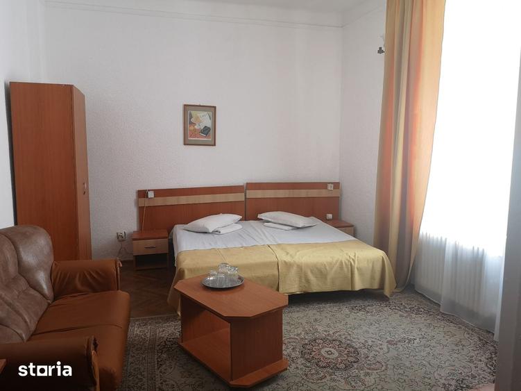 Spațiu comercial, de 1,200 mp, în Ultracentral