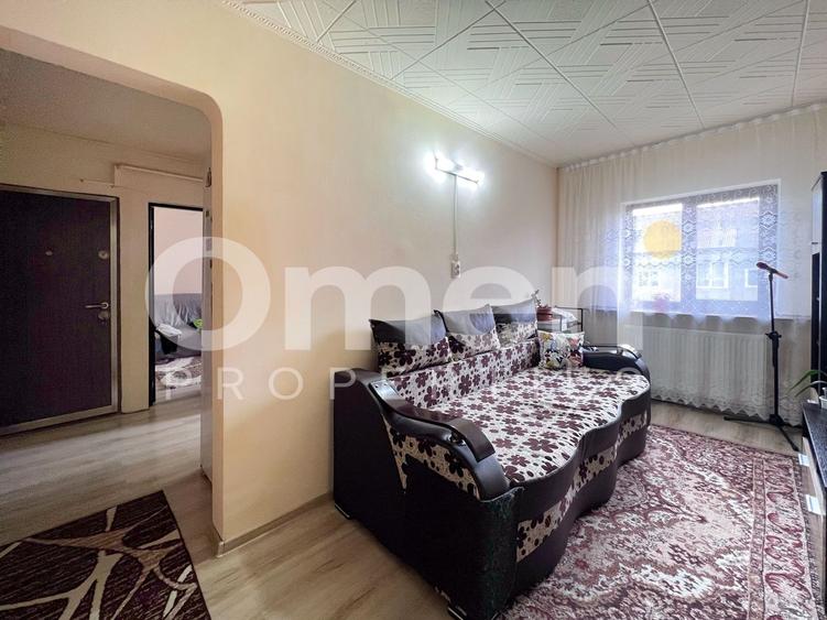 Apartament cu 3 camere semidecomandat, mobilat în Sud-Est