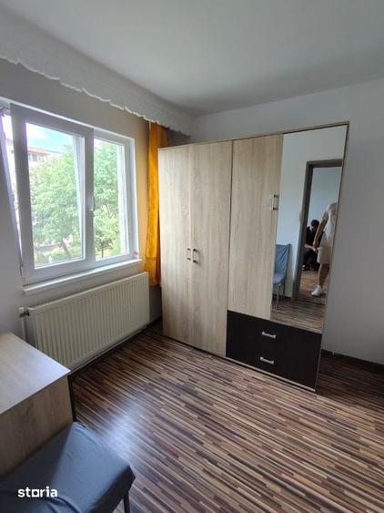 Apartament cu 3 camere în Republicii