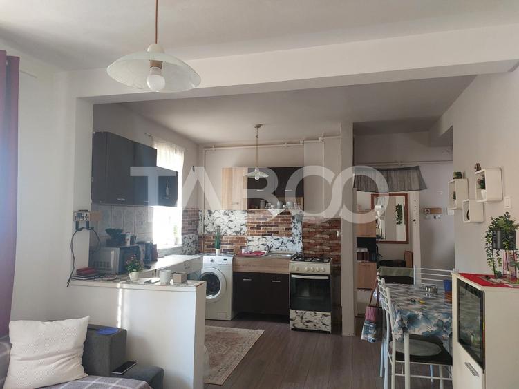 Apartament cu 3 camere decomandat, mobilat în Cisnădie