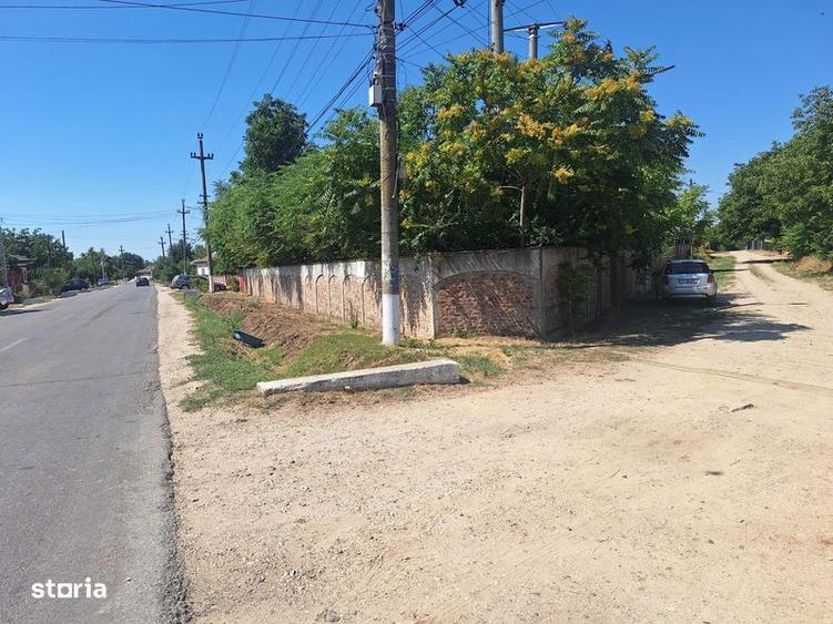 Teren de 300 mp, în Ștorobăneasa