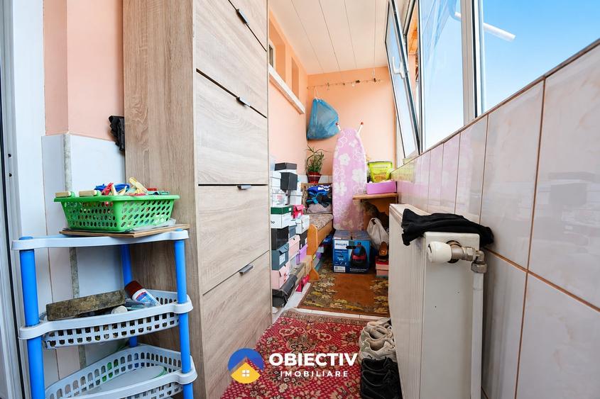Apartament cu 3 camere decomandat în Mărăței