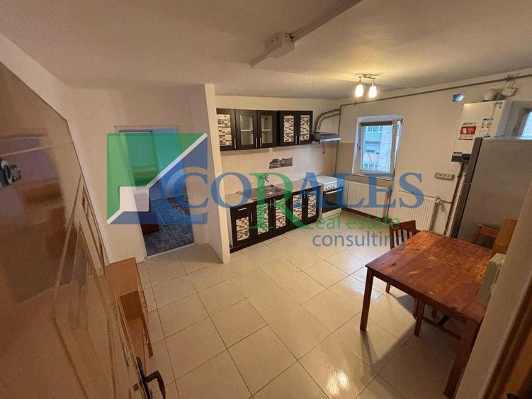 Apartament cu 2 camere semidecomandat, mobilat în Lipovei