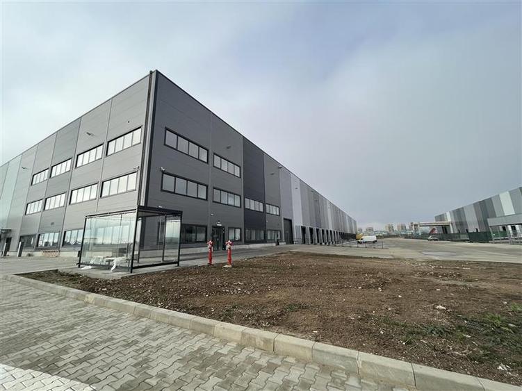 Spațiu industrial, de 4,000 mp, în Ștefăneștii de Jos
