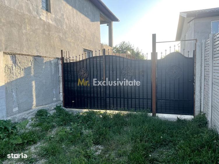 Casă cu 4 camere în Glina