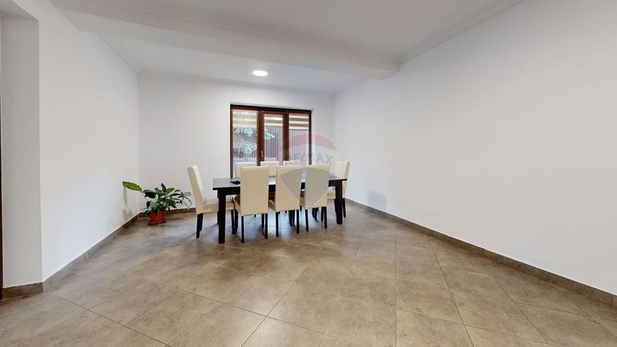 Spațiu comercial, de 244 mp, în Aurel Vlaicu
