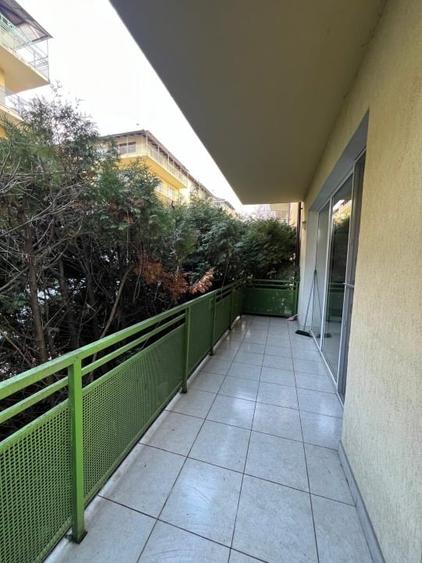Apartament cu 2 camere semidecomandat, mobilat în Bună Ziua