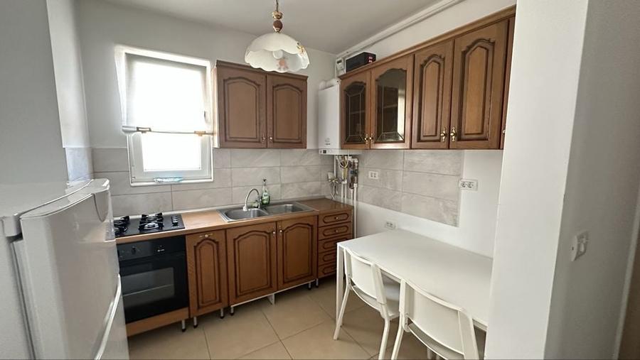 Apartament cu 2 camere decomandat în Prelungirea Ghencea
