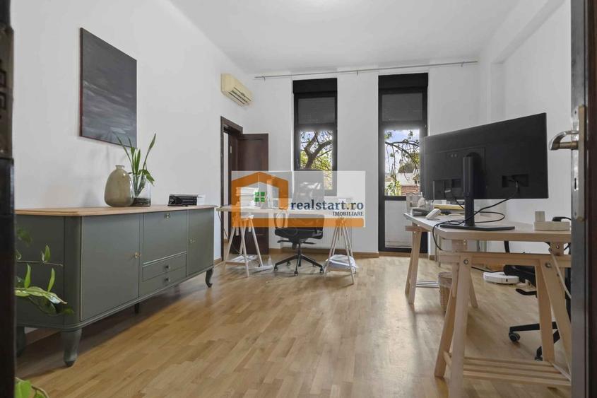 Apartament cu 5 camere circular în P-ța Romană