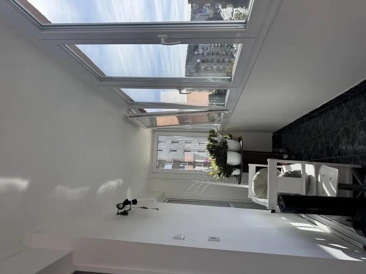 Apartament cu 4 camere decomandat în Tudor