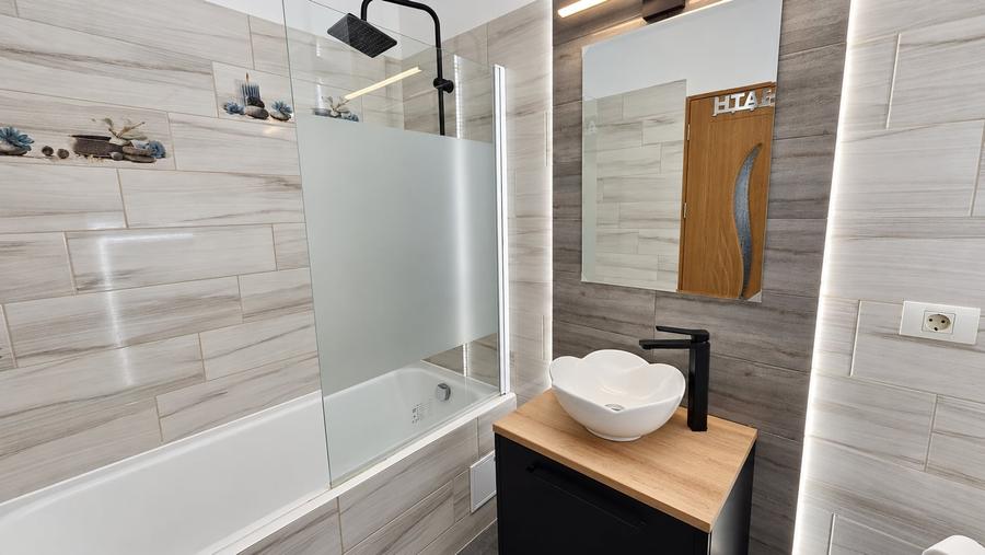 Apartament cu 2 camere decomandat, mobilat în 1 Decembrie 1918