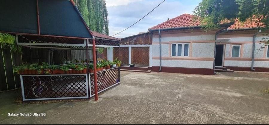 Casă cu 4 camere în Zilișteanca