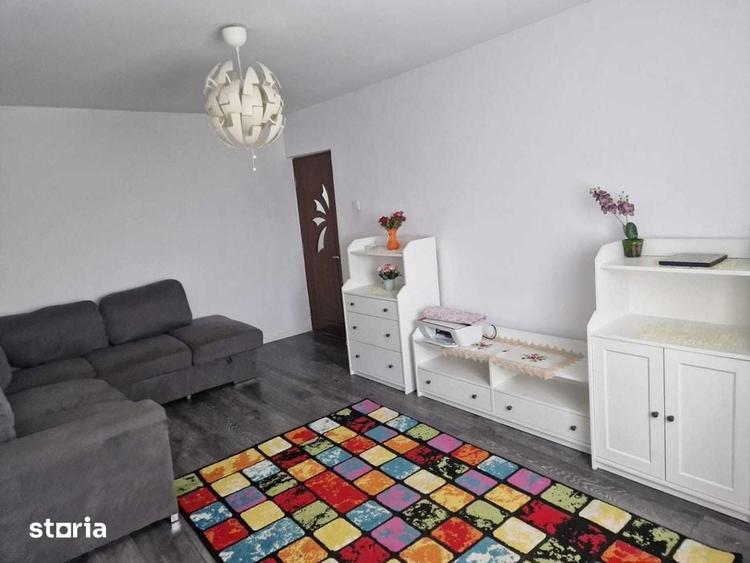 Apartament cu 3 camere decomandat în Alexandru cel Bun