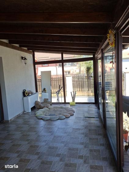 Casă cu 4 camere cu Teren 571 Mp în Popoveni