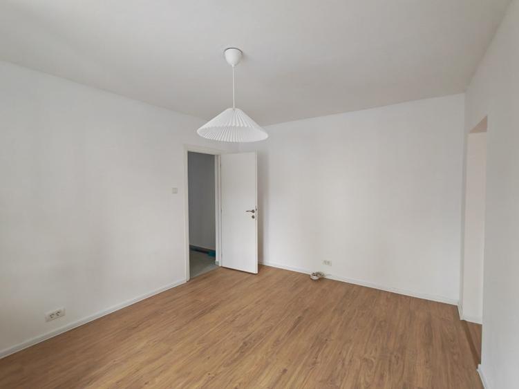 Apartament cu 2 camere nedecomandat în Sud-Vest