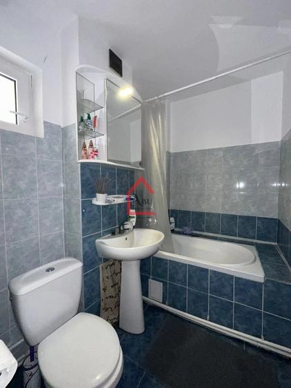 Apartament cu 2 camere decomandat în Filiași