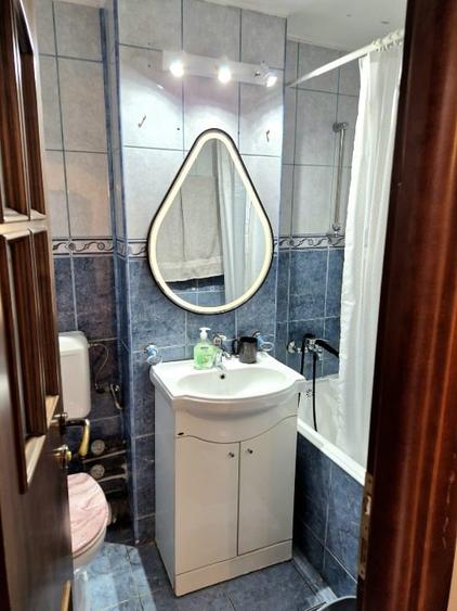 Apartament cu 3 camere decomandat, mobilat în Colentina