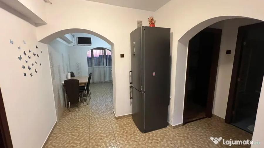 Apartament cu 2 camere decomandat în Exterior Vest
