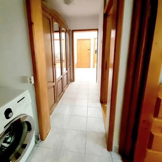 Apartament cu 3 camere decomandat, mobilat în Păcurari