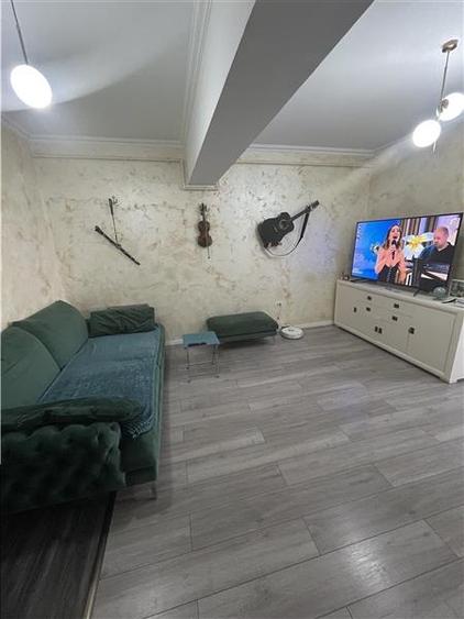 Apartament cu 2 camere decomandat, mobilat în Far