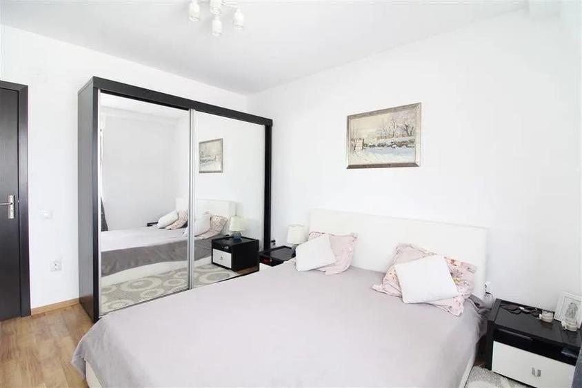 Apartament cu 2 camere decomandat, mobilat în Mărăști