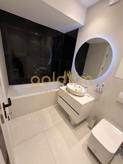 Apartament cu 3 camere semidecomandat, mobilat în Pipera