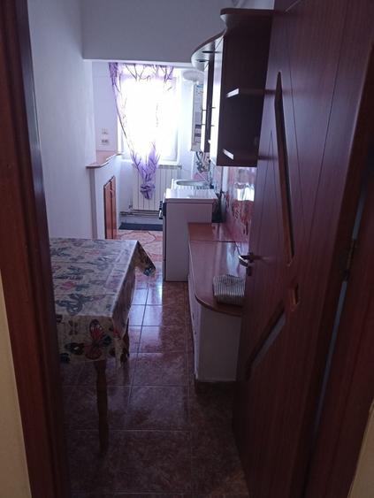 Garsonieră decomandată în Central
