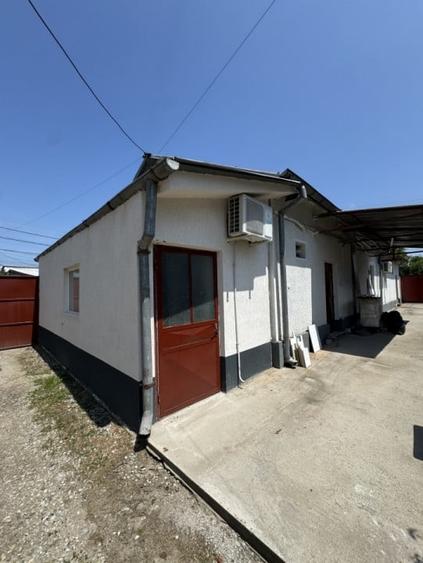 Casă individuală cu 4 camere cu Canalizare în B-dul București
