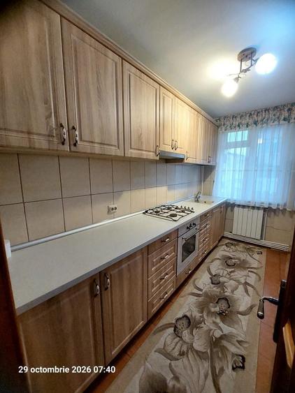 Apartament cu 2 camere decomandat în Precista