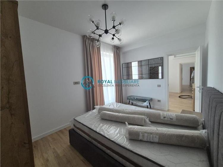 Apartament cu 3 camere decomandat, mobilat în Cantacuzino