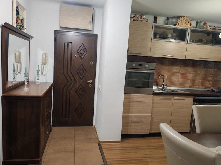 Apartament cu 4 camere decomandat în 1 Mai