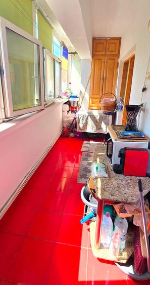 Apartament cu 3 camere decomandat în Dacia