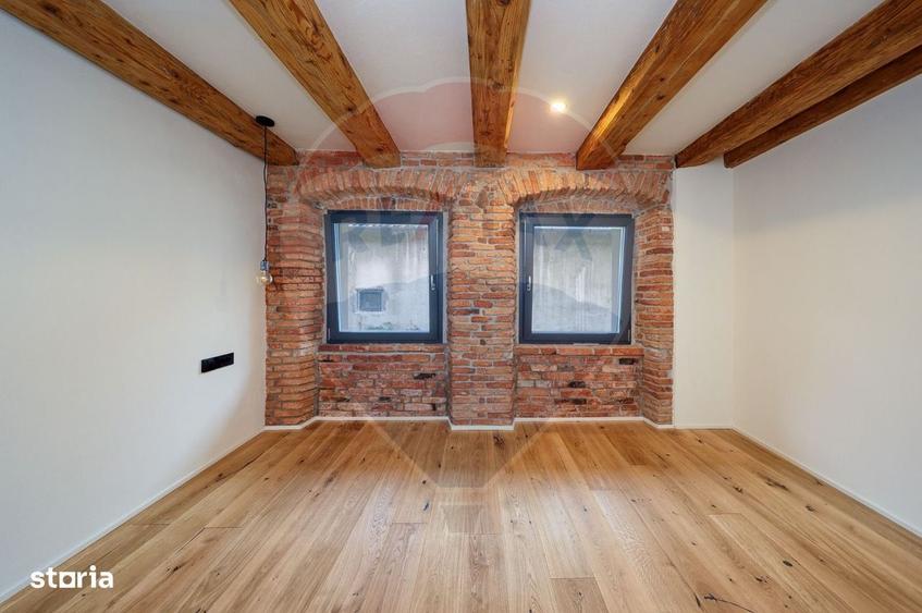 Apartament cu 3 camere în Centrul Istoric